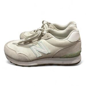 New Balance Daisy Sneakers